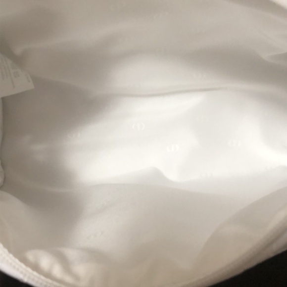 Dior Beauty cross-stitch Patterned white  Pouch - Picture 10 of 10